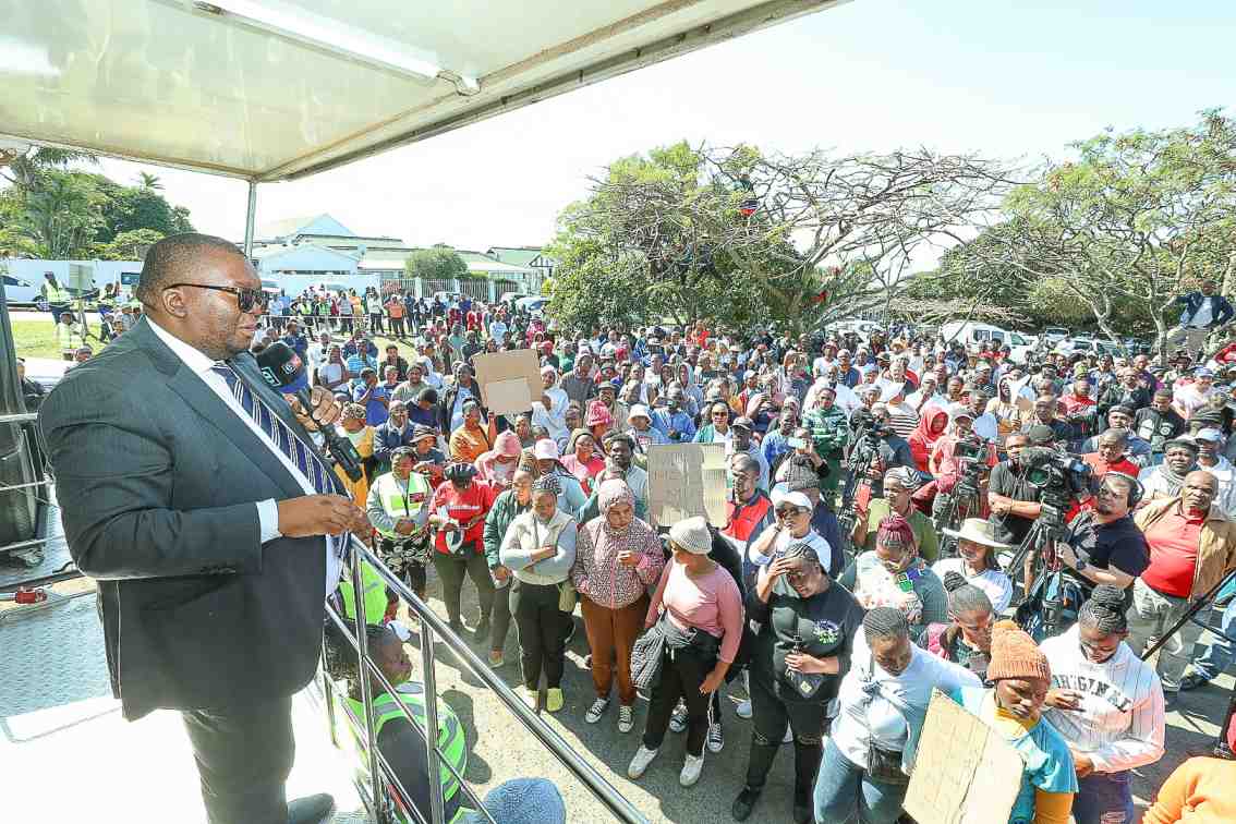 Umdoni-MEC-protest-attendance
